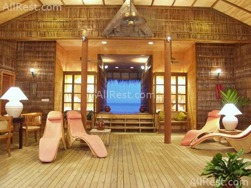 Veligandu Island Resort 21